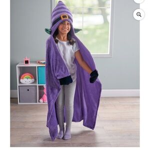 Your Zone Kids Purple Witch Glow in the Dark Hooded Throw, 40" x